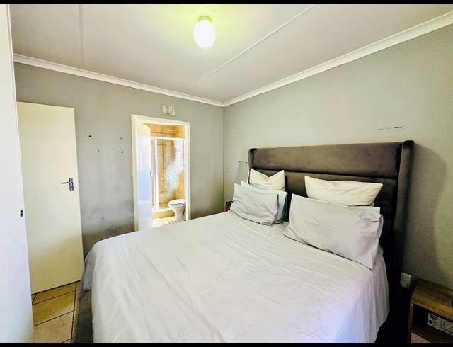3 BEDROOM HOUSE FOR SALE IN SKY CITY